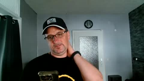 Snapshot of wirzwei8883 chatting on June 14, 2026, 10:28 am Dirty online show from June 14, 2026, 10:28 am