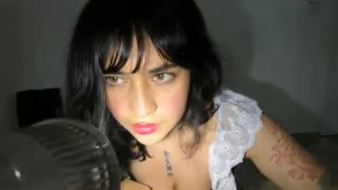 witch_3333 online show from July 14, 2026, 4:06 am