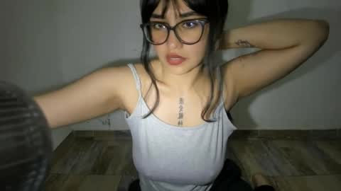 witch_3333 online show from August 3, 2026, 4:33 am