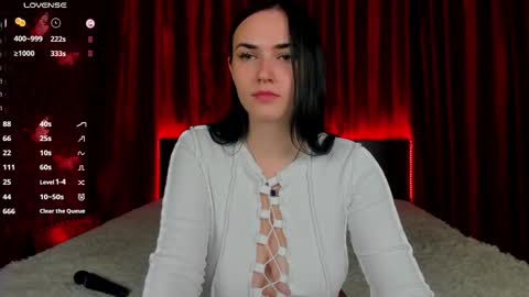 Snapshot of witch_baby_ chatting on October 15, 2025, 6:35 am Kira online show from October 15, 2025, 6:35 am