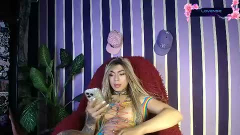 Snapshot of witch_divinne chatting on June 11, 2026, 12:43 am ig WitchDivinne online show from June 11, 2026, 12:43 am
