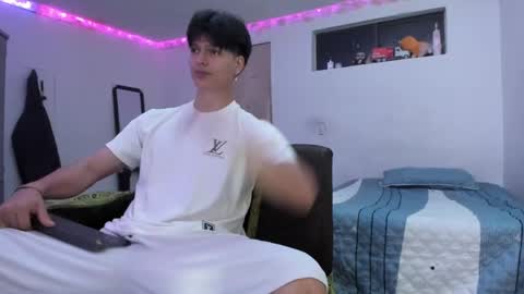 Snapshot of with_ken chatting on April 28, 2026, 3:00 am Ken online show from April 28, 2026, 3:00 am