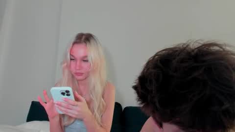 Snapshot of wladilia chatting on November 30, 2025, 10:25 pm wladilia online show from November 30, 2025, 10:25 pm