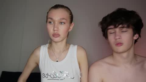 Snapshot of wladilia chatting on December 18, 2025, 6:03 pm wladilia online show from December 18, 2025, 6:03 pm