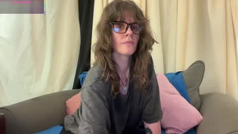Snapshot of wldntulik2no chatting on May 6, 2026, 2:44 pm Moth online show from May 6, 2026, 2:44 pm