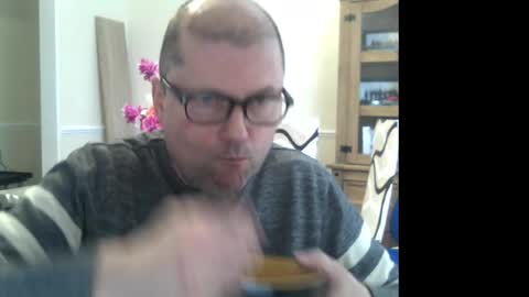 Snapshot of wobble444 chatting on February 14, 2025, 9:13 am wobble444 online show from February 14, 2025, 9:13 am