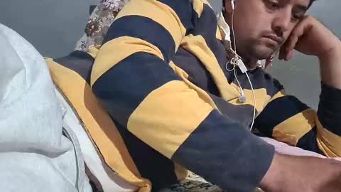 wolf boy online show from February 8, 2025, 10:40 pm