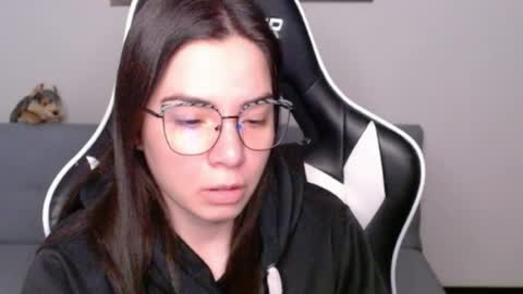Alex online show from June 28, 2026, 2:17 am