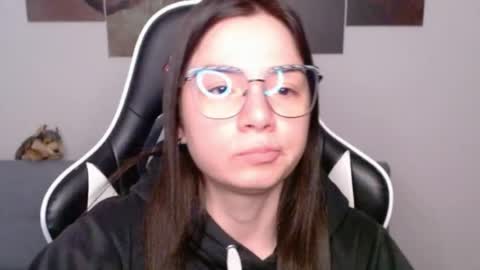 Alex online show from July 3, 2026, 2:29 am