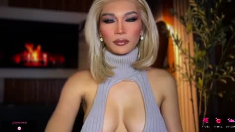 Julia online show from July 24, 2026, 3:04 am