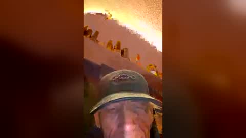 Snapshot of wonderboy3272 chatting on July 17, 2026, 12:17 am guido online show from July 17, 2026, 12:17 am