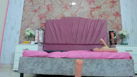 wonderkloe_ online show from January 10, 2026, 9:05 pm