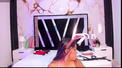 Snapshot of wonderkloe_ chatting on July 18, 2026, 8:12 pm wonderkloe_ online show from July 18, 2026, 8:12 pm