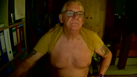 Always Horny online show from September 14, 2025, 5:01 pm