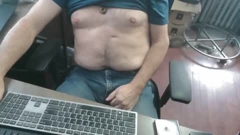 Snapshot of woodworker6473 chatting on March 20, 2026, 1:49 pm woodworker6473 online show from March 20, 2026, 1:49 pm