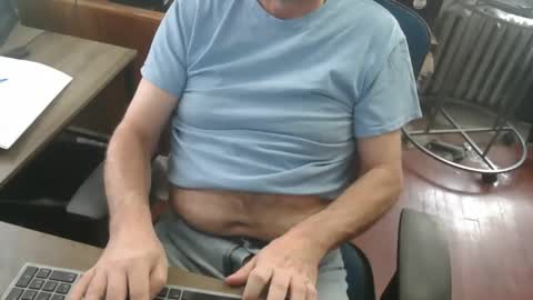 Snapshot of woodworker6473 chatting on March 26, 2026, 1:06 pm woodworker6473 online show from March 26, 2026, 1:06 pm