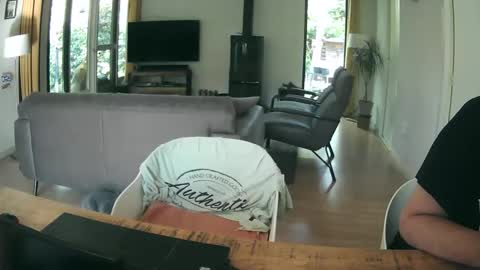 Snapshot of woodwurm chatting on May 16, 2026, 7:05 am woodwurm and Snoeske online show from May 16, 2026, 7:05 am