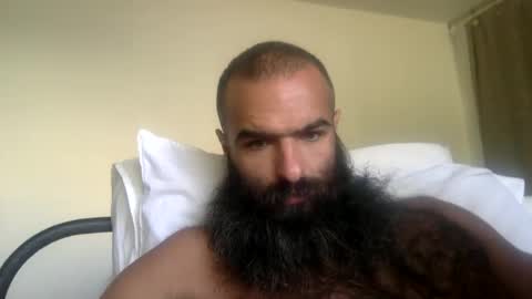 woof_wolf37 online show from May 6, 2026, 3:28 pm