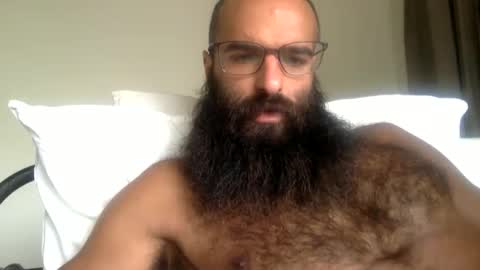 woof_wolf37 online show from May 14, 2026, 3:52 pm