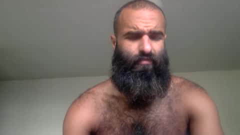 woof_wolf37 online show from June 3, 2026, 4:01 pm