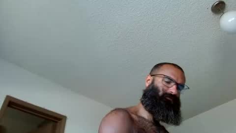 woof_wolf37 online show from June 12, 2026, 3:33 pm