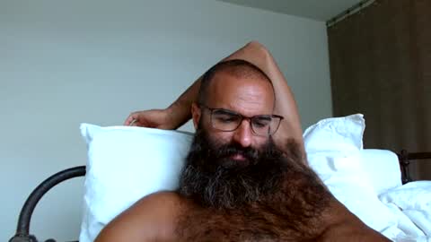 woof_wolf37 online show from June 24, 2026, 3:22 pm
