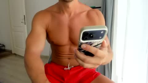 Snapshot of woolfiie chatting on June 25, 2026, 8:08 am Wolfie online show from June 25, 2026, 8:08 am