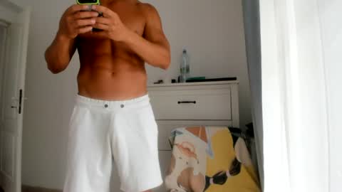 Snapshot of woolfiie chatting on July 13, 2026, 10:18 am Wolfie online show from July 13, 2026, 10:18 am
