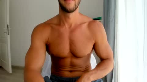 Snapshot of woolfiie chatting on July 29, 2026, 8:23 am Wolfie online show from July 29, 2026, 8:23 am