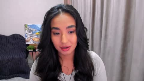 dudetta Kim online show from February 6, 2025, 1:43 pm