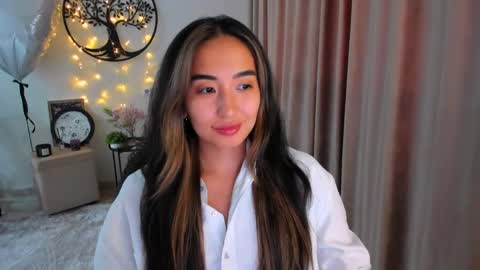 Snapshot of worldofkim chatting on May 31, 2026, 1:29 pm dudetta Kim online show from May 31, 2026, 1:29 pm