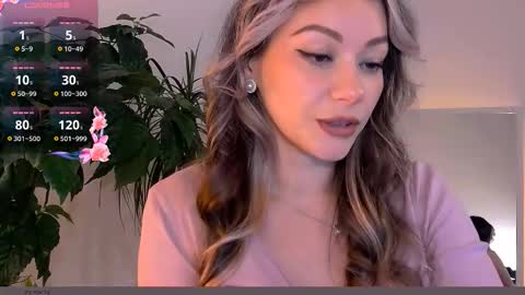 Snapshot of worldsbaby chatting on September 18, 2025, 5:42 am worldsbaby online show from September 18, 2025, 5:42 am