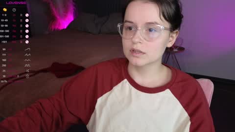 Snapshot of wow_luvng chatting on December 5, 2024, 3:06 pm Rebecy online show from December 5, 2024, 3:06 pm