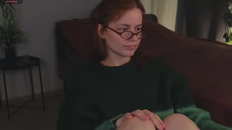 Snapshot of wow_luvng chatting on September 17, 2025, 2:08 pm Rebecy online show from September 17, 2025, 2:08 pm