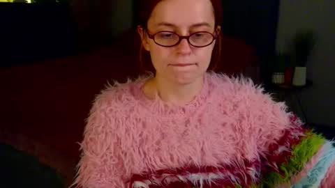 Snapshot of wow_luvng chatting on October 5, 2025, 1:53 pm Rebecy online show from October 5, 2025, 1:53 pm