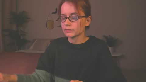 Snapshot of wow_luvng chatting on November 21, 2025, 2:05 pm Rebecy online show from November 21, 2025, 2:05 pm