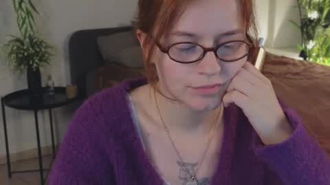 Snapshot of wow_luvng chatting on November 27, 2025, 2:08 pm Rebecy online show from November 27, 2025, 2:08 pm