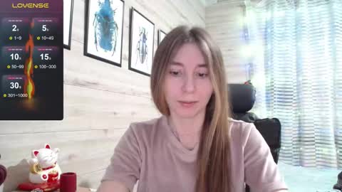 Anna  online show from December 20, 2025, 3:19 pm