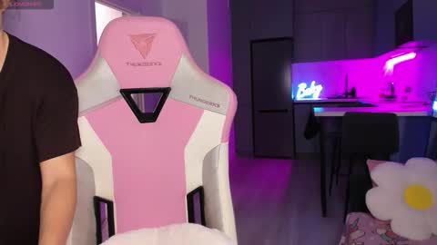 Emi online show from January 5, 2026, 6:00 pm