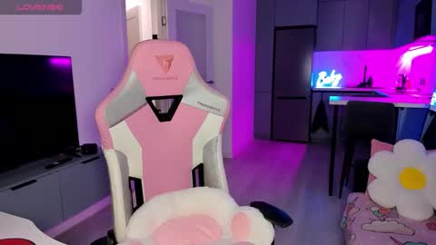 Emi online show from February 13, 2026, 4:08 am