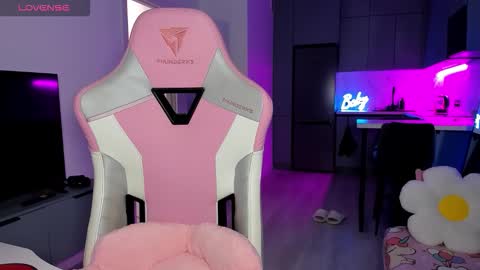 Emi online show from March 13, 2026, 4:08 am