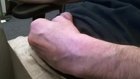 Snapshot of wrangleat0r chatting on January 4, 2025, 3:40 am wrangleat0r online show from January 4, 2025, 3:40 am