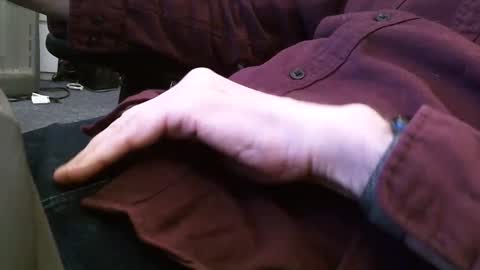 Snapshot of wrangleat0r chatting on February 7, 2025, 1:25 am wrangleat0r online show from February 7, 2025, 1:25 am