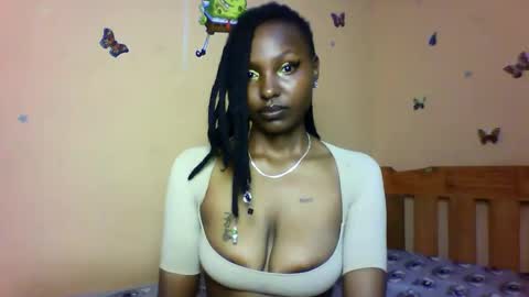 Snapshot of wren_7 chatting on November 22, 2025, 11:48 pm wren 7 online show from November 22, 2025, 11:48 pm