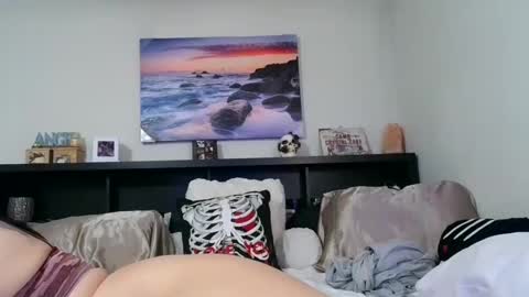 Snapshot of wrenleigh chatting on September 18, 2025, 4:36 am Crystal Lake online show from September 18, 2025, 4:36 am