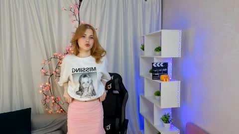 Lily online show from April 28, 2026, 5:56 am