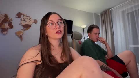 Snapshot of wwow_meow chatting on November 20, 2025, 3:12 pm Eric and Christine 3 online show from November 20, 2025, 3:12 pm