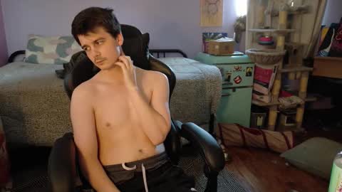 Snapshot of wyattfans_ chatting on October 17, 2025, 6:21 pm Wyatt online show from October 17, 2025, 6:21 pm