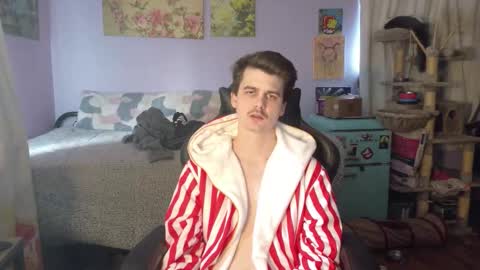 Snapshot of wyattfans_ chatting on October 20, 2025, 6:19 pm Wyatt online show from October 20, 2025, 6:19 pm