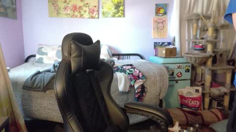 Wyatt online show from October 21, 2025, 6:08 pm